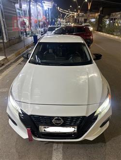 نيسان ألتيما